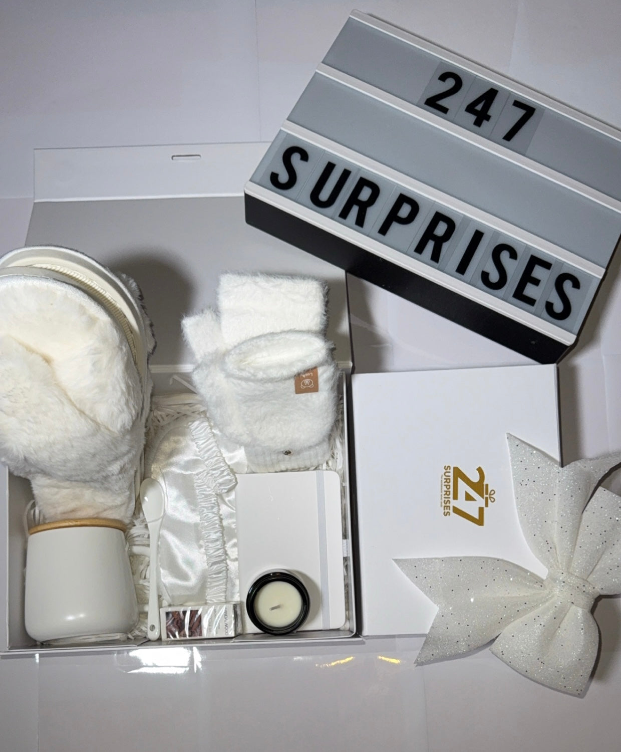 SnowFall (All White): Standard Box